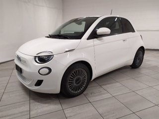 FIAT 500e 42 kwh la prima