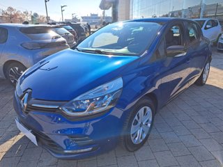 RENAULT Clio 0.9 tce moschino life 75cv