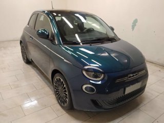 FIAT 500e 42 kwh la prima