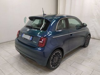 FIAT 500e 42 kwh la prima