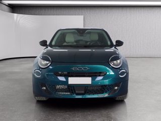 FIAT 600 1.2 hybrid la prima 110cv auto