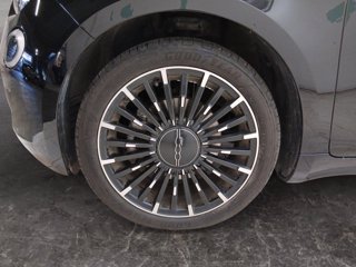 FIAT 500e 42 kwh icon +