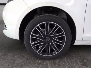 LANCIA Ypsilon 1.0 firefly hybrid gold s&s 70cv