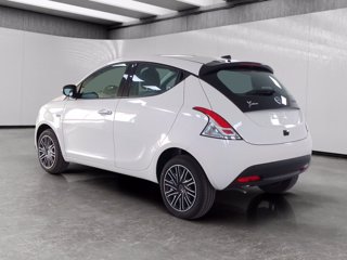 LANCIA Ypsilon 1.0 firefly hybrid gold s&s 70cv