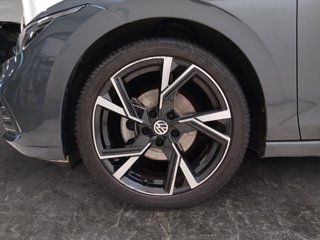 VOLKSWAGEN Golf 2.0 tdi style 150cv dsg