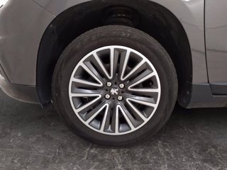 PEUGEOT 2008 1.2 puretech active s&s 82cv my18