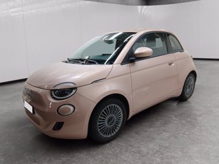 FIAT 500e 42 kwh la prima