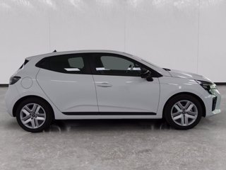 RENAULT Clio 1.6 e-tech full hybrid evolution 145cv