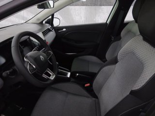 RENAULT Clio 1.6 e-tech full hybrid evolution 145cv