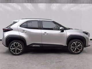 TOYOTA Yaris cross 1.5h lounge fwd 116cv e-cvt