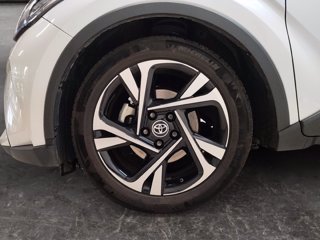 TOYOTA C-hr 1.8h trend e-cvt