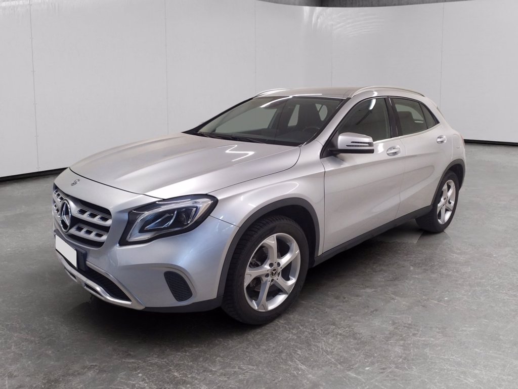 MERCEDES Gla 200 d premium 4matic auto