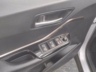 TOYOTA C-hr 1.8h lounge 2wd e-cvt my18