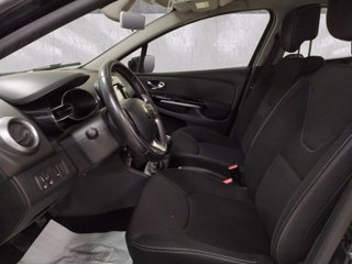 RENAULT Clio 5p 1.2 costume national 75cv