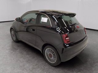 FIAT 500e 42 kwh (red)