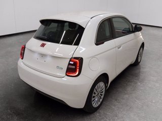 FIAT 500e 42 kwh (red)