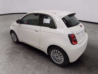 FIAT 500e 42 kwh (red)