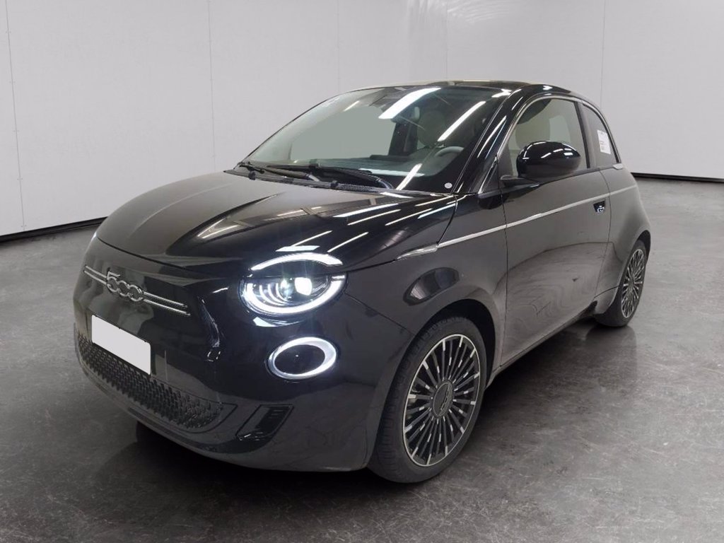 FIAT 500e 42 kwh la prima