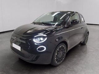 FIAT 500e 42 kwh la prima