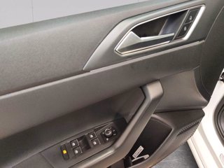 VOLKSWAGEN Taigo 1.0 tsi r-line 110cv