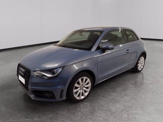 AUDI A1 1.6 tdi attraction 105cv